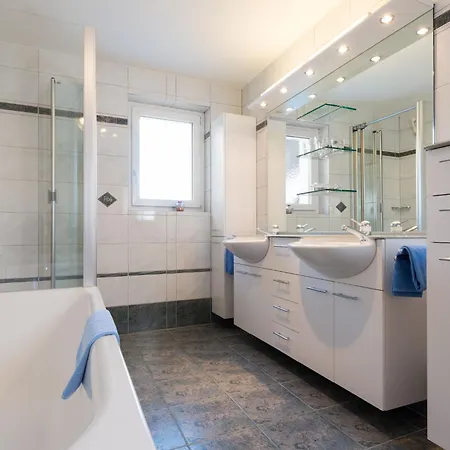 Piccolo By Interhome Dağ evi Saas-Grund