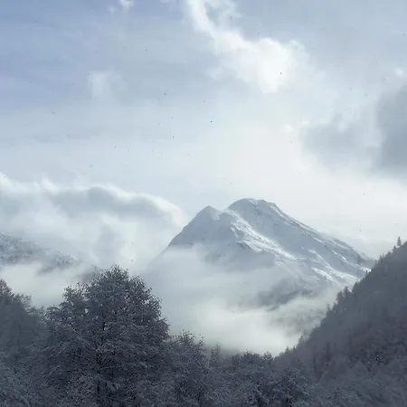 Piccolo By Interhome 木屋