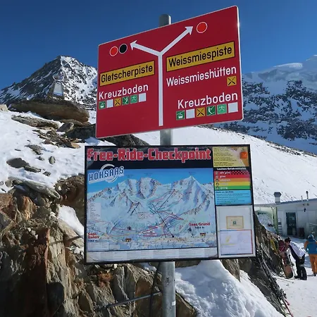 Piccolo By Interhome Dağ evi Saas-Grund