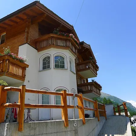 Domek alpejski Piccolo By Interhome Saas-Grund